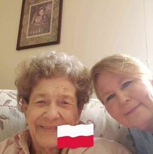 Meet your Posher, Debbie